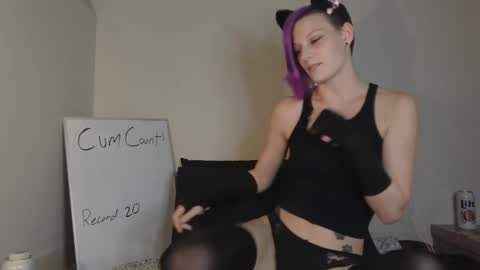 Snapshot of ashquartz chatting on 31, 10, 2025 Ash online show from 31, 10, 2025