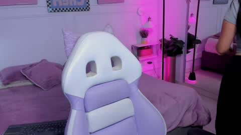 MyaFontaine online show from 25, 3, 2026