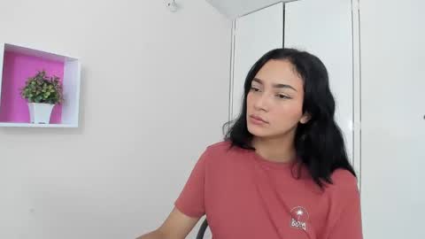 Camila online show from 4, 2, 2025