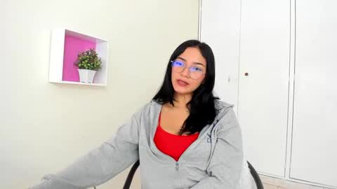 Camila online show from 17, 2, 2025