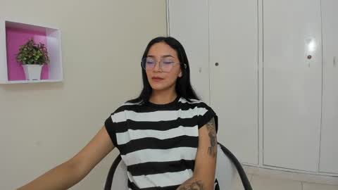 Camila online show from 26, 2, 2025