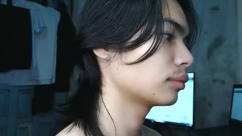 asian_babyboi online show from 16, 10, 2025