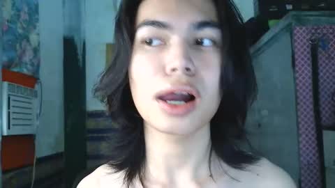 asian_babyboi online show from 18, 12, 2025