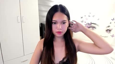Snapshot of asian_cecilyxx chatting on 27, 11, 2025 Cecily online show from 27, 11, 2025