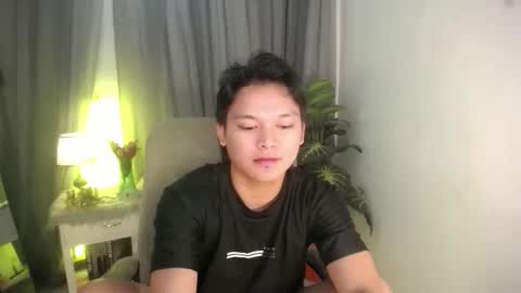 Snapshot of asian_handsomexx chatting on 24, 11, 2025 asian_handsomexx online show from 24, 11, 2025