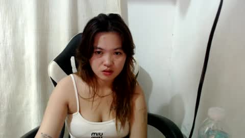 Snapshot of asian_honey69 chatting on 15, 7, 2026 bb girl online show from 15, 7, 2026