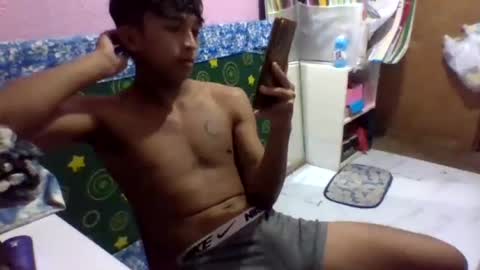 Snapshot of asian_hunk_moreno chatting on 3, 8, 2026 Yuri online show from 3, 8, 2026