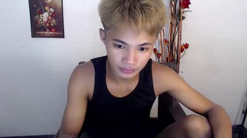 Snapshot of asian_lover05 chatting on 23, 9, 2025 asian_lover05 online show from 23, 9, 2025