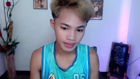 Snapshot of asian_lover05 chatting on 25, 9, 2025 asian_lover05 online show from 25, 9, 2025