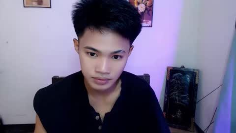 Snapshot of asian_lover05 chatting on 8, 10, 2025 asian_lover05 online show from 8, 10, 2025