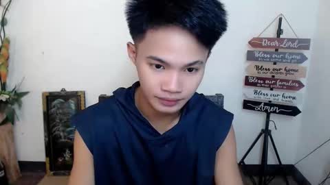 Snapshot of asian_lover05 chatting on 10, 10, 2025 asian_lover05 online show from 10, 10, 2025