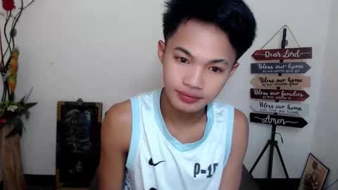 Snapshot of asian_lover05 chatting on 12, 10, 2025 asian_lover05 online show from 12, 10, 2025