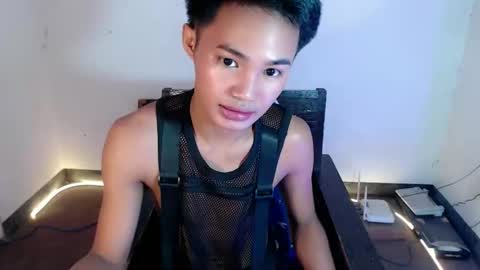 Snapshot of asian_lover05 chatting on 4, 3, 2026 asian_lover05 online show from 4, 3, 2026