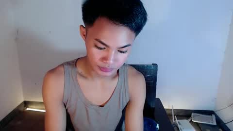 Snapshot of asian_lover05 chatting on 17, 3, 2026 asian_lover05 online show from 17, 3, 2026