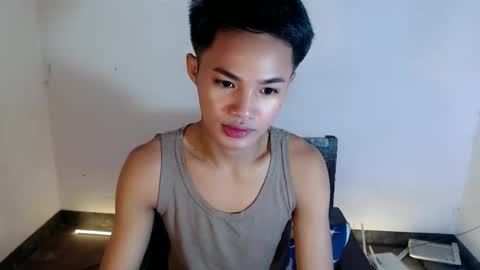 Snapshot of asian_lover05 chatting on 18, 3, 2026 asian_lover05 online show from 18, 3, 2026