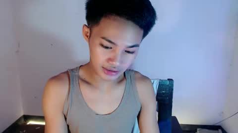 Snapshot of asian_lover05 chatting on 22, 3, 2026 asian_lover05 online show from 22, 3, 2026