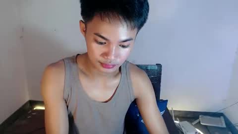 Snapshot of asian_lover05 chatting on 23, 3, 2026 asian_lover05 online show from 23, 3, 2026