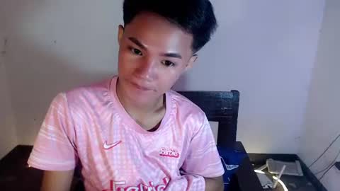 Snapshot of asian_lover05 chatting on 27, 3, 2026 asian_lover05 online show from 27, 3, 2026