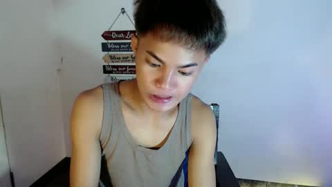Snapshot of asian_lover05 chatting on 4, 4, 2026 asian_lover05 online show from 4, 4, 2026