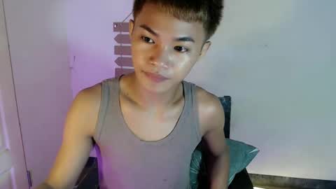 Snapshot of asian_lover05 chatting on 14, 4, 2026 asian_lover05 online show from 14, 4, 2026