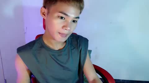 Snapshot of asian_lover05 chatting on 18, 4, 2026 asian_lover05 online show from 18, 4, 2026