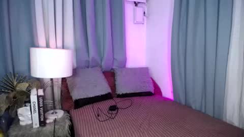 Snapshot of asian_luci chatting on 27, 12, 2024 LUCI BABE online show from 27, 12, 2024