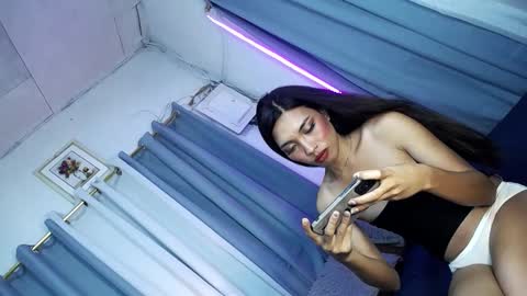Snapshot of asian_luci chatting on 4, 1, 2025 LUCI BABE online show from 4, 1, 2025