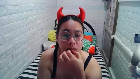 Trixie online show from 2, 11, 2025