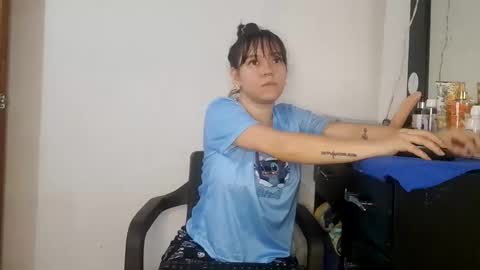 Snapshot of asian_sweet_damara chatting on 14, 10, 2025 Damara Roland online show from 14, 10, 2025