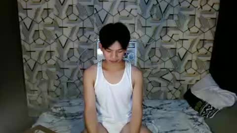 Snapshot of asian_wayne chatting on 9, 12, 2024 wayne online show from 9, 12, 2024