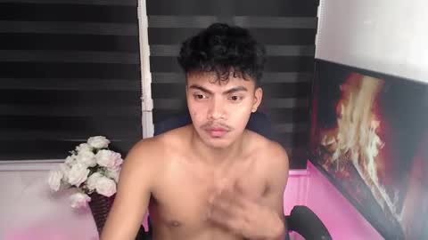 Snapshot of asianboyhunt chatting on 6, 2, 2025 Fev online show from 6, 2, 2025