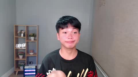   online show from 4, 12, 2024