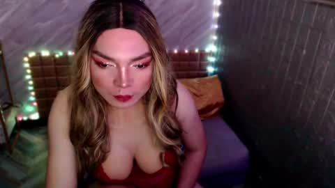 Snapshot of asiandollxxx4u chatting on 23, 3, 2026 BELLA NOTCH online show from 23, 3, 2026