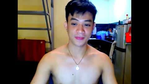 Snapshot of asiandreamboyx chatting on 5, 5, 2026 asiandreamboyx online show from 5, 5, 2026