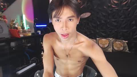 Snapshot of asianfuckertwink chatting on 28, 11, 2025 asianfuckertwink online show from 28, 11, 2025