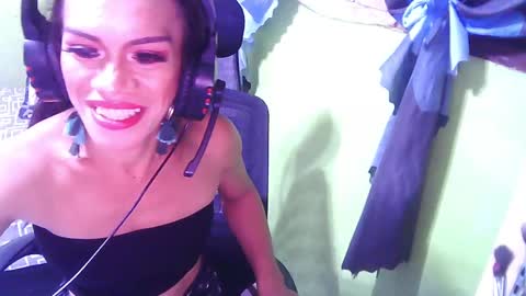 Miss Audrey L Monel online show from 7, 1, 2025