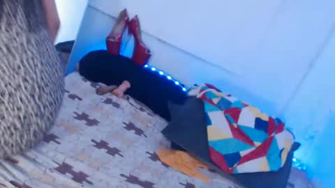 Snapshot of asianhottestangel chatting on 18, 11, 2025 ALEAH online show from 18, 11, 2025