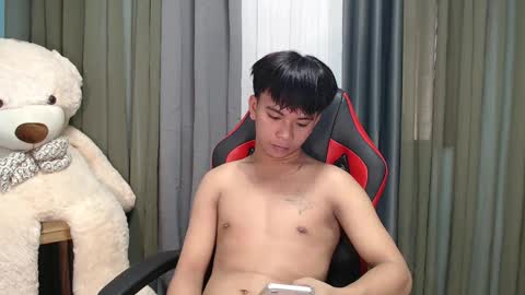 Snapshot of asianhunk_zam chatting on 7, 1, 2025 Zam online show from 7, 1, 2025