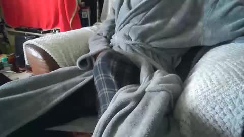 Snapshot of asianlooker chatting on 8, 12, 2024 John online show from 8, 12, 2024