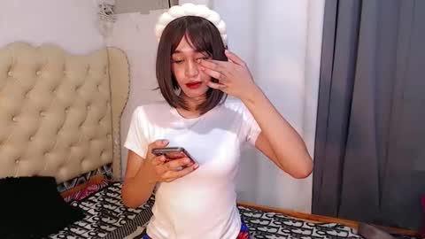 Snapshot of asianpetite_ivy chatting on 4, 12, 2025 asianpetite_ivy online show from 4, 12, 2025