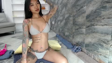 Snapshot of asianqueen93 chatting on 24, 1, 2025 Jeje special online show from 24, 1, 2025