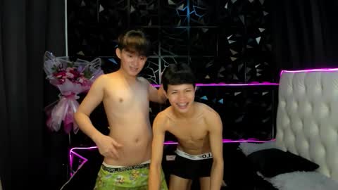 Snapshot of asiantwinkmark chatting on 8, 2, 2026 Mark online show from 8, 2, 2026