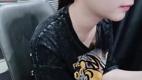 Snapshot of asiasweety chatting on 9, 5, 2026 SoHye online show from 9, 5, 2026