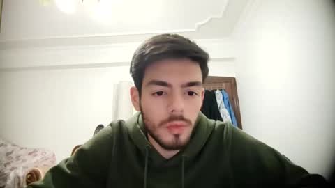 Snapshot of asihandsome06 chatting on 4, 1, 2025 asihandsome06 online show from 4, 1, 2025