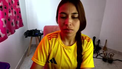 Snapshot of asiri_smith chatting on 3, 7, 2026 Asiri online show from 3, 7, 2026