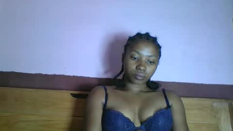 asmiraa online show from 11, 4, 2026