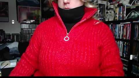 Snapshot of aspen_vale chatting on 7, 12, 2024 Aspen Vale online show from 7, 12, 2024