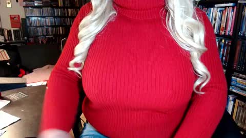 Snapshot of aspen_vale chatting on 13, 11, 2025 Aspen Vale online show from 13, 11, 2025