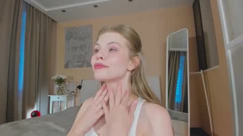 Snapshot of ass_latte chatting on 15, 10, 2025 Sasha online show from 15, 10, 2025