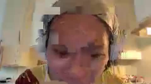 Snapshot of assert32 chatting on 28, 9, 2025 Patty online show from 28, 9, 2025